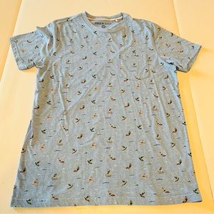 Free Planet Mens SZ Small Baby Blue Short Sleeve Pocket Shirt Tee Surfer Coastal